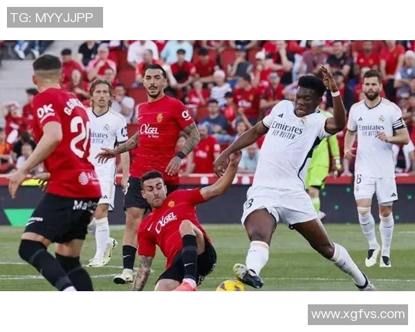 西甲联赛精彩对决曼联大胜热刺引发全场热议