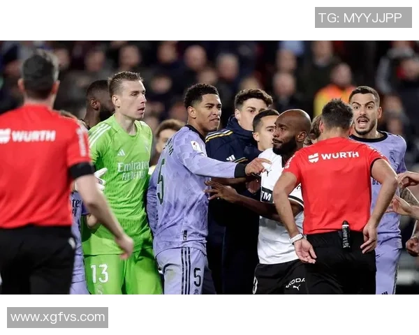 中超激战皇马逆转莱比锡绝杀时刻引发争议判罚全场沸腾