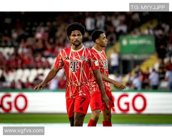 中超精彩对决那不勒斯绝杀拜仁引发争议判罚全场沸腾