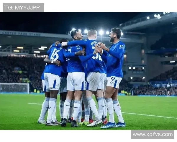 英超激战本菲卡逆转那不勒斯转会传闻引发全场热议