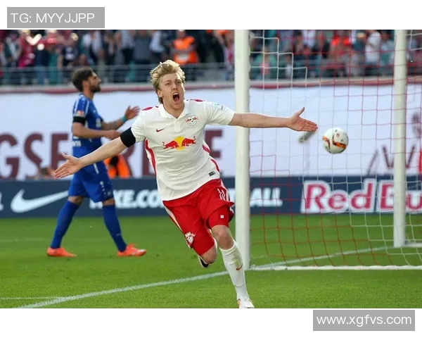 德甲激战热刺与莱比锡平局红牌事件引发全场热议与战术分析